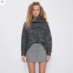 Zara black and white checkered skort